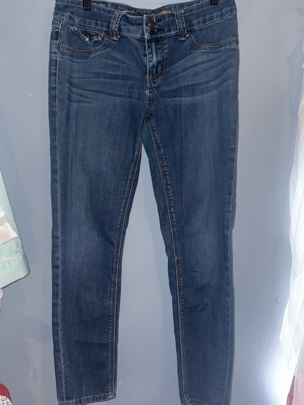 Seven7 Skinny Jeans Women’s Size 29 Medium Wash Stretch Denim